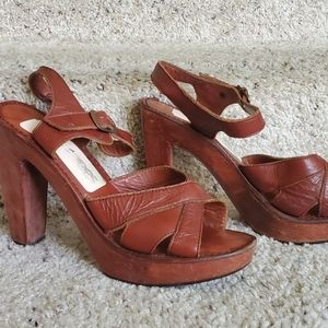 Ladies leather platform shoes